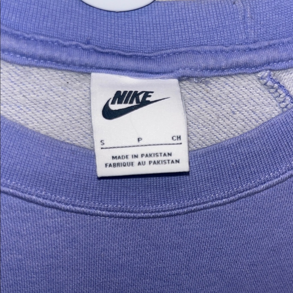 Nike Lavender Crewneck Sweatshirt - Picture 2 of 6